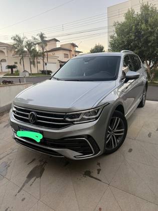 VOLKSWAGEN TIGUAN 2.0 300 TSI GASOLINA ALLSPACE R-LINE AUTOMÁTICO VOLKSWAGEN TIGUAN 2.0 300 TSI GASOLINA ALLSPACE R-LINE AUTOMÁTICO